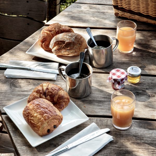 PETIT DEJEUNER - COUCOO GRANDS LACS - HERVE GOLUZA